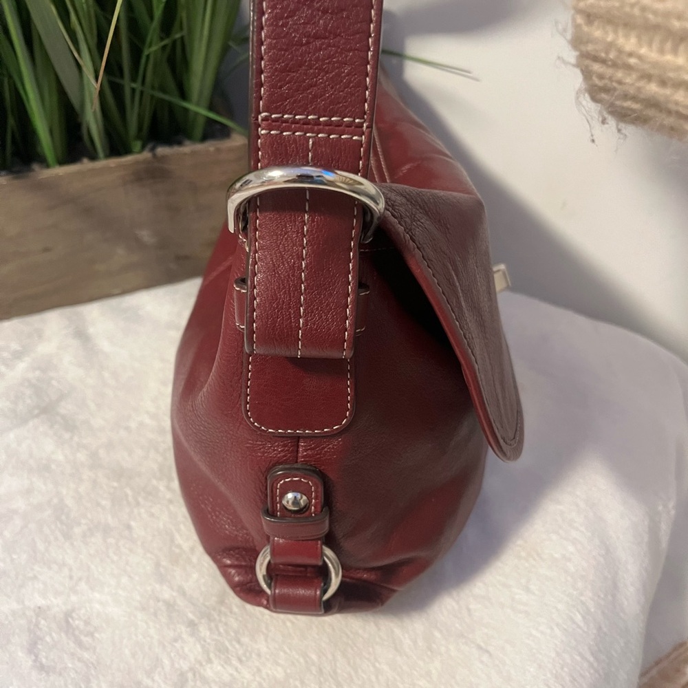 Coach Maroon Leather Shoulder Bag - Picture 5 of 12